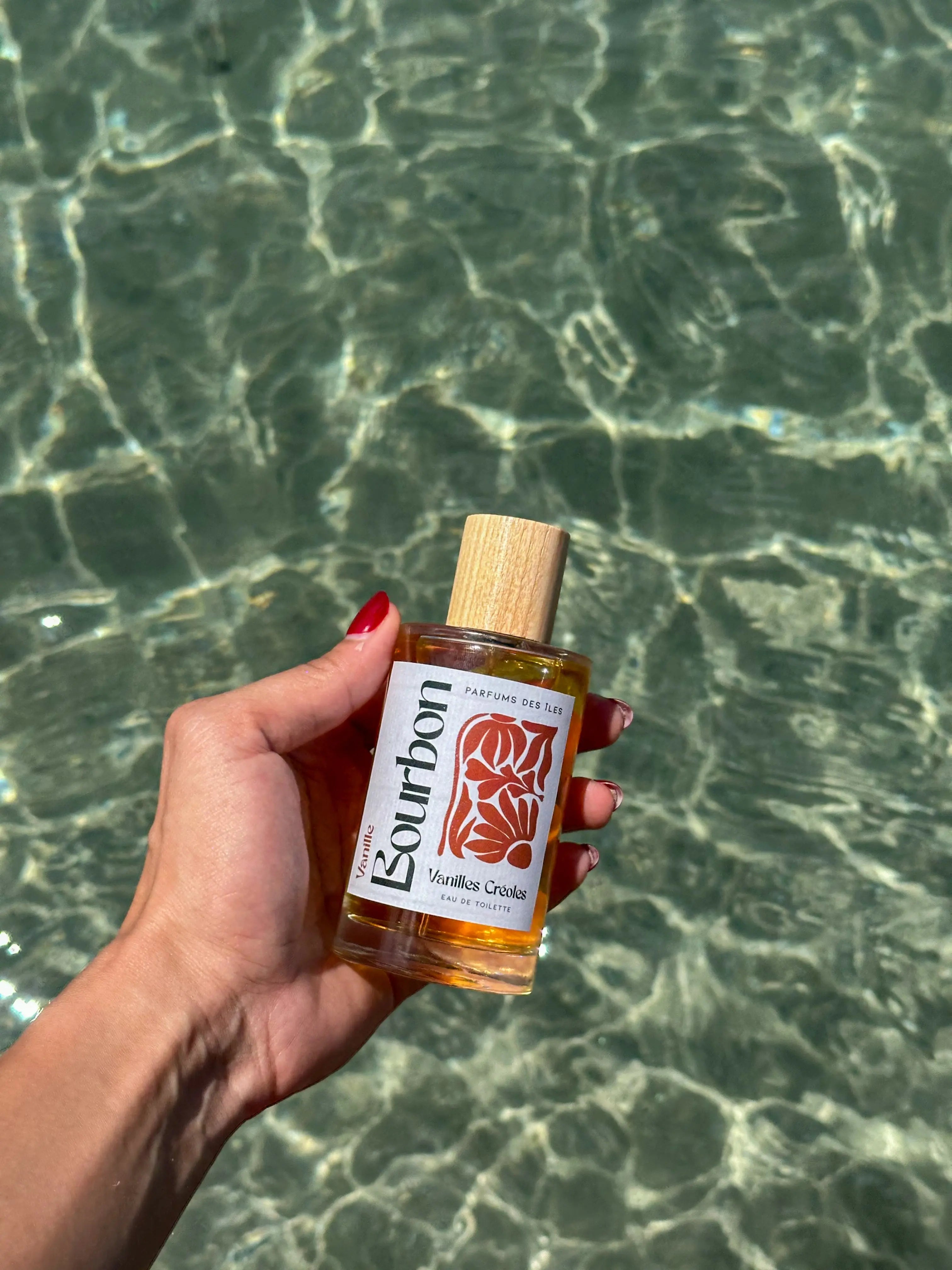 LES-INDISPENSABLES Parfums des Iles